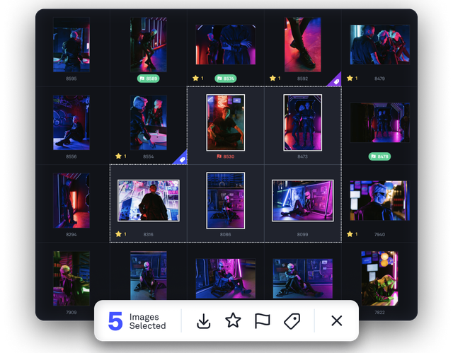 Screen show with multi-selected image thumbnails on Picflow